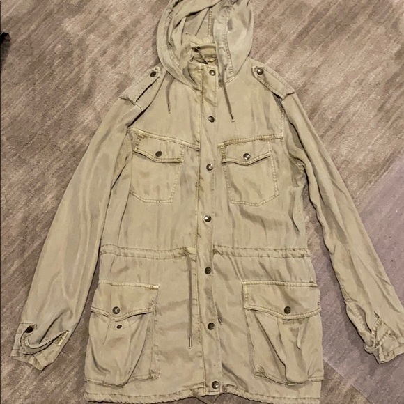 Aritzia Jackets & Blazers - Aritzia fall jacket